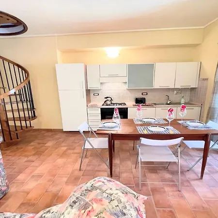 Storico Spacious City House - Car Unnecessary - Wifi - Sleeps 10 Βίλα Σπολέτο