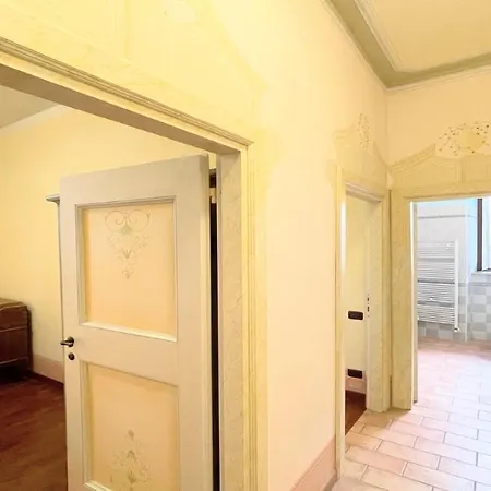 Storico Spacious City House - Car Unnecessary - Wifi - Sleeps 10