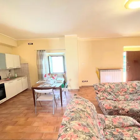 Storico Spacious City House - Car Unnecessary - Wifi - Sleeps 10
