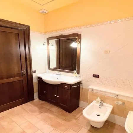 Βίλα Storico Spacious City House - Car Unnecessary - Wifi - Sleeps 10 *