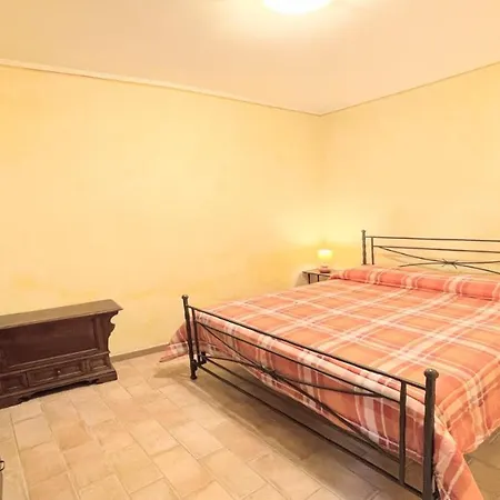 Storico Spacious City House - Car Unnecessary - Wifi - Sleeps 10 *