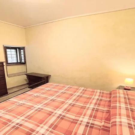 Storico Spacious City House - Car Unnecessary - Wifi - Sleeps 10 Βίλα